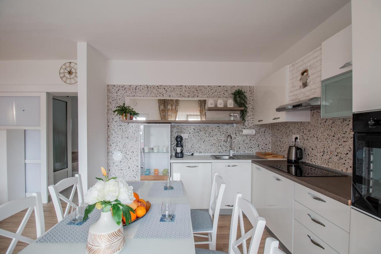 Apartment Matija Задар Экстерьер фото